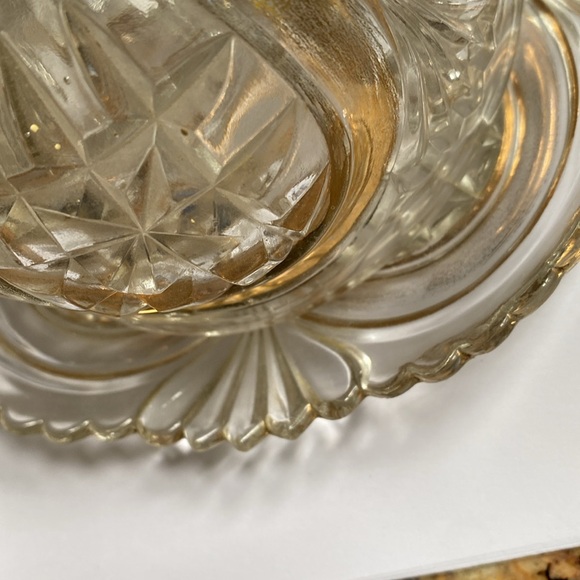 Vintage heavy cut glass covered fish. Gold gold trim - Picture 9 of 12